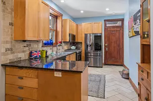 1351 W Wilson Ave, Chicago, IL 60640 - Photo 10