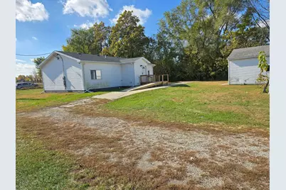 17611 E 4750S Road, Pembroke Twp, IL 60958 - Photo 6