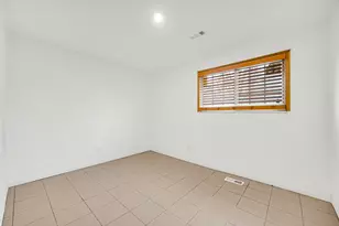 341 Boston St, Chicago Heights, IL 60411 - Photo 12