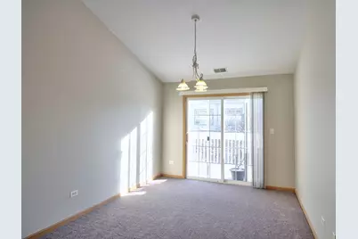 2427 Sheehan Circle #202, Naperville, IL 60564 - Photo 6