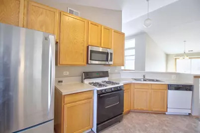 2427 Sheehan Circle #202, Naperville, IL 60564 - Photo 4