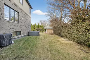 10020 S 80th Ct, Palos Hills, IL 60465 - Photo 40