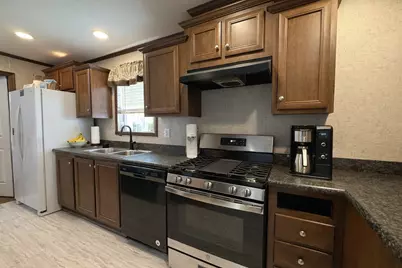 8766 Pelican Drive, Hodgkins, IL 60525 - Photo 6