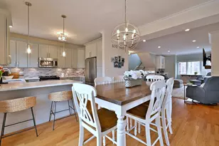 142 W 3rd St, Elmhurst, IL 60126 - Photo 18