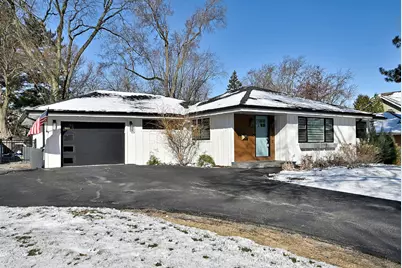 252 Ann Street, Clarendon Hills, IL 60514 - Photo 2