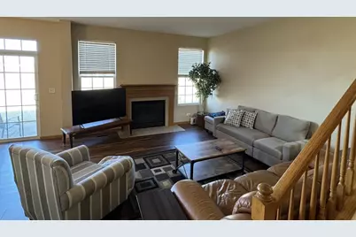 996 Como Circle, Hampshire, IL 60140 - Photo 4