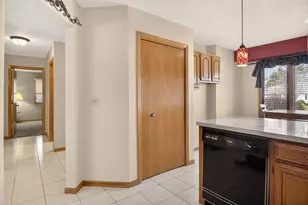 6547 Stonehill Way, Rockford, IL 61108 - Photo 6