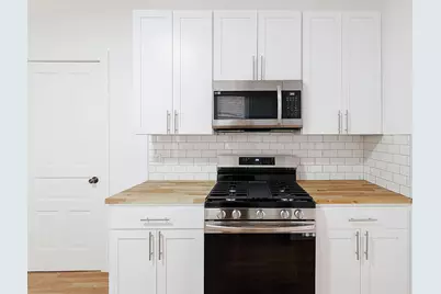 1430 W Superior Street #2R, Chicago, IL 60642 - Photo 6