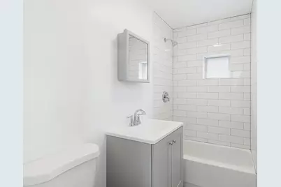 1430 W Superior Street #2R, Chicago, IL 60642 - Photo 4