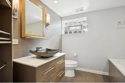 8455 N Chester Avenue, Niles, IL 60714 - Photo 16