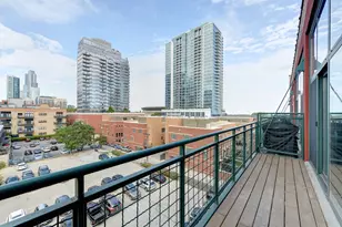 1727 S Indiana Ave, Chicago, IL 60616 - Photo 6