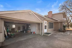 10715 Diversey Ave, Melrose Park, IL 60164 - Photo 14