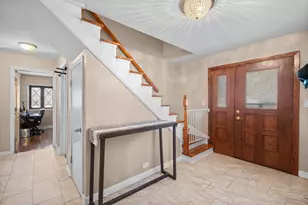 10715 Diversey Ave, Melrose Park, IL 60164 - Photo 2