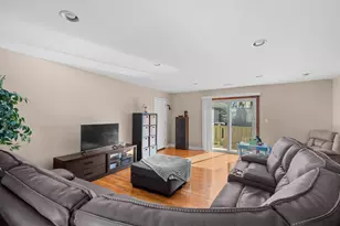 10715 Diversey Ave, Melrose Park, IL 60164 - Photo 4