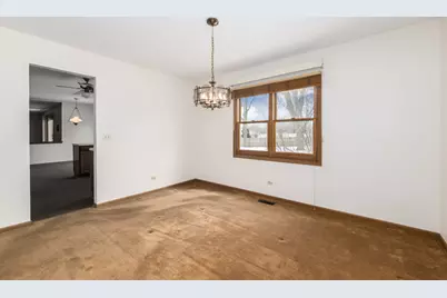 400 Green River Court, Schaumburg, IL 60194 - Photo 6