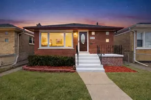 9747 S Harvard Ave, Chicago, IL 60628 - Photo 1