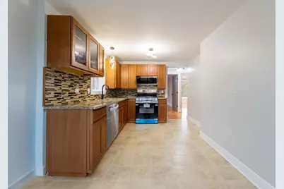 9747 S Harvard Avenue, Chicago, IL 60628 - Photo 8