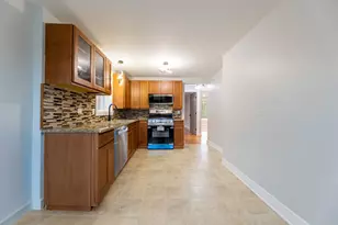 9747 S Harvard Ave, Chicago, IL 60628 - Photo 8