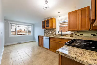 9747 S Harvard Avenue, Chicago, IL 60628 - Photo 6