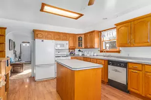 17902 Locust St, Lansing, IL 60438 - Photo 8