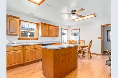 17902 Locust Street, Lansing, IL 60438 - Photo 6