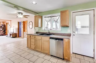 14895 W Russell Rd, Zion, IL 60099 - Photo 12