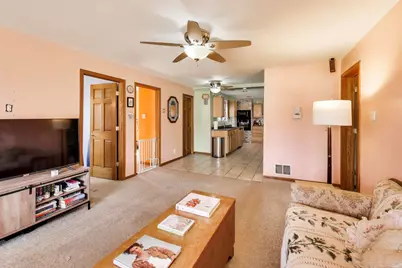 14895 W Russell Road, Zion, IL 60099 - Photo 4