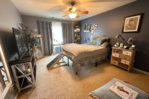 1053 Carrick Ln, McHenry, IL 60050 - Photo 18