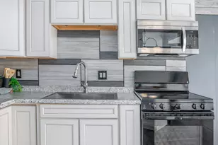 444 6th St E, Milan, IL 61264 - Photo 8