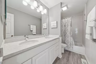 2830 Colonial Drive, Elgin, IL 60124 - Photo 24