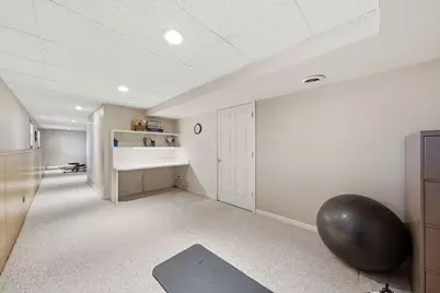 2830 Colonial Drive, Elgin, IL 60124 - Photo 28