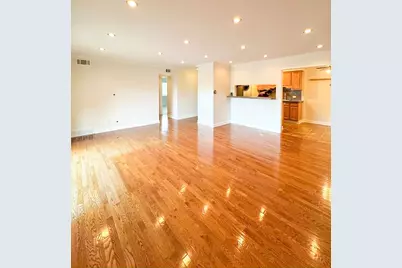 675 Grove Terrace #208, Elk Grove Village, IL 60007 - Photo 2