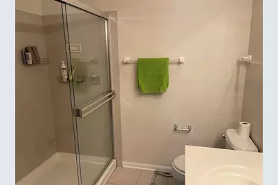 1040 N Claremont Drive, Palatine, IL 60074 - Photo 14