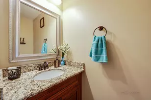 2238 Gleneagles Dr, Naperville, IL 60565 - Photo 30