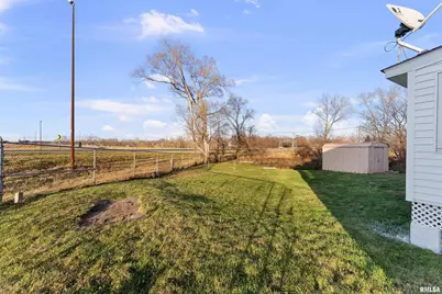3221 66th Avenue, Moline, IL 61265 - Photo 4