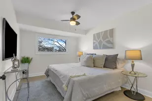 426 S Cedarcrest Dr, Schaumburg, IL 60193 - Photo 8