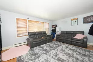 2529 N 75th Ct, Elmwood Park, IL 60707 - Photo 16