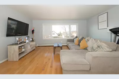 2529 N 75th Court, Elmwood Park, IL 60707 - Photo 4