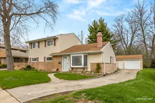 106 Blackhawk Dr, Park Forest, IL 60466 - Photo 1