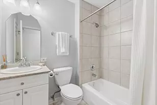 1520 N Hudson Ave, Chicago, IL 60610 - Photo 10