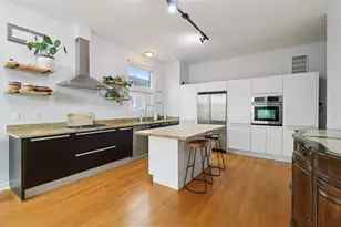 2414 W Grenshaw St, Chicago, IL 60612 - Photo 12