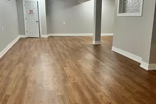 3909 Howard St, Skokie, IL 60076 - Photo 12