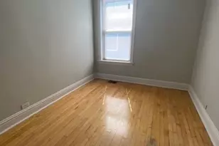 2123 W Ainslie St, Chicago, IL 60625 - Photo 12