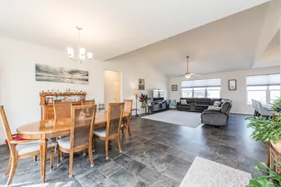 2214 Truman Trail, McHenry, IL 60051 - Photo 6