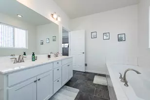 2214 Truman Trail, McHenry, IL 60051 - Photo 22