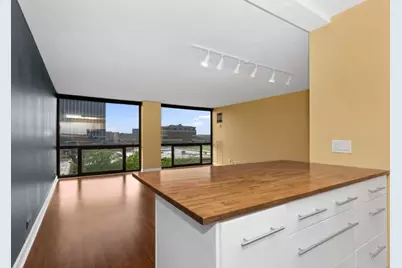 4343 N Clarendon Avenue #613, Chicago, IL 60613 - Photo 4