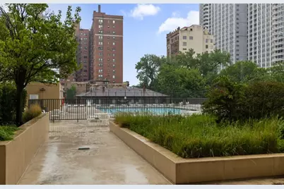 4343 N Clarendon Avenue #613, Chicago, IL 60613 - Photo 12
