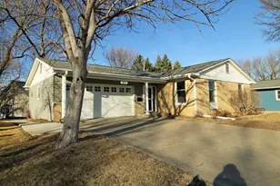 451 31st Ave, East Moline, IL 61244 - Photo 2