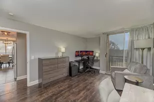 6010 Oakwood Dr, Lisle, IL 60532 - Photo 20