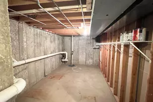 765 Village Rd, Crystal Lake, IL 60014 - Photo 30